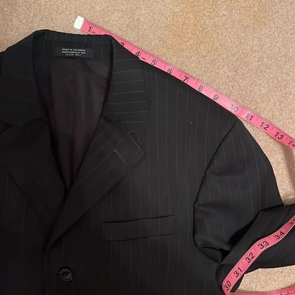 Museo ruffini italy black pinstripe blazer/Sports coat